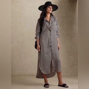 Like new midi satin button dress